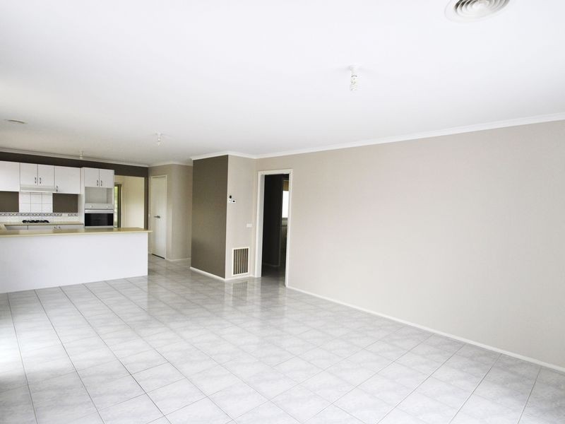 3 Thomas Place, Wallan VIC 3756