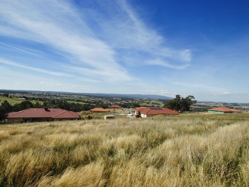 Lot 645 Aurina Drive, Hidden Valley VIC 3756