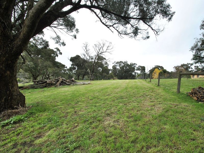 10 The Heights, Hidden Valley VIC 3756