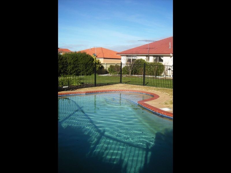 16 Lakeside Drive, Hidden Valley VIC 3756