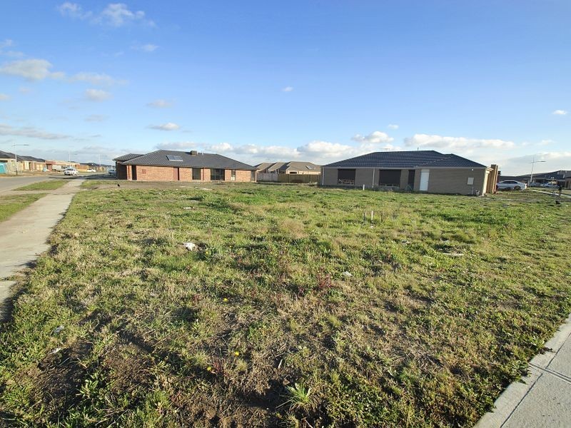 2 Greenvale Avenue, Wallan VIC 3756