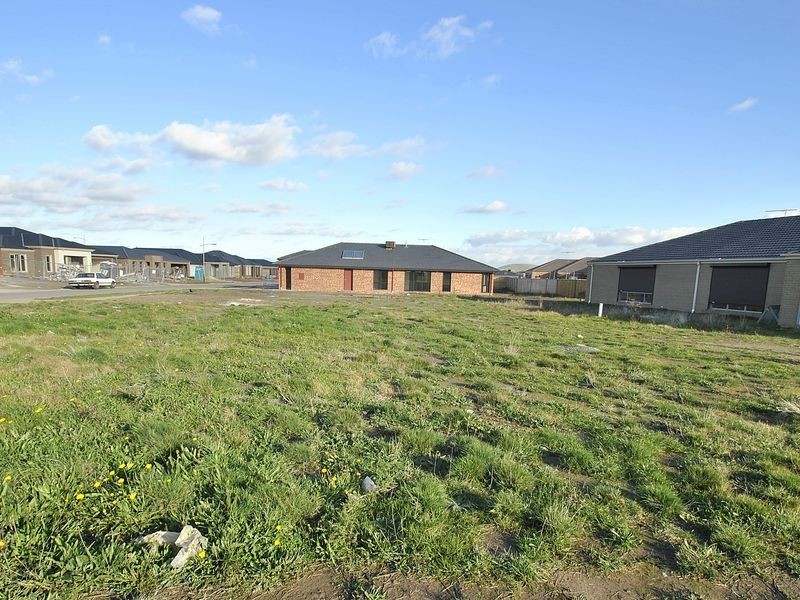 2 Greenvale Avenue, Wallan VIC 3756