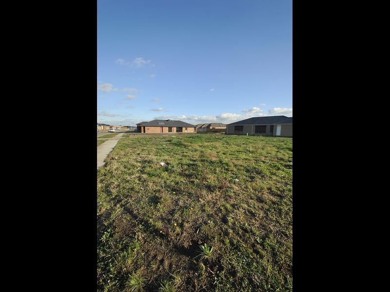 2 Greenvale Avenue, Wallan VIC 3756