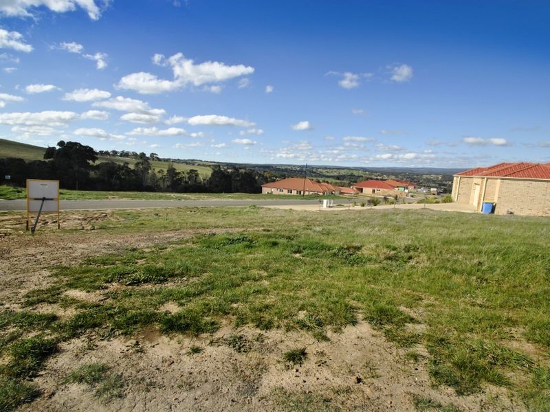 Lot 708 Aurina Drive, Hidden Valley VIC 3756