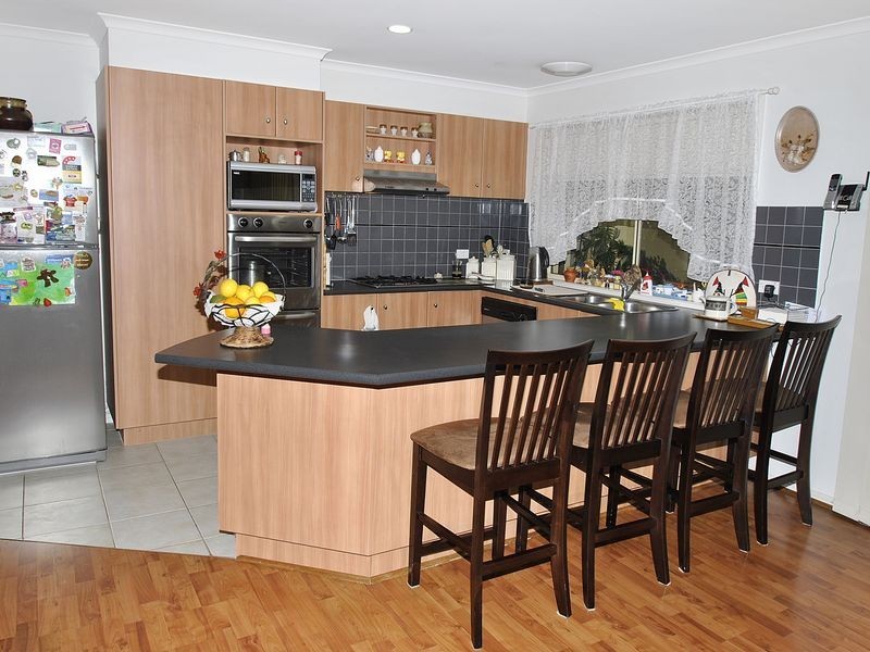 2 Crystal Close, Wallan VIC 3756