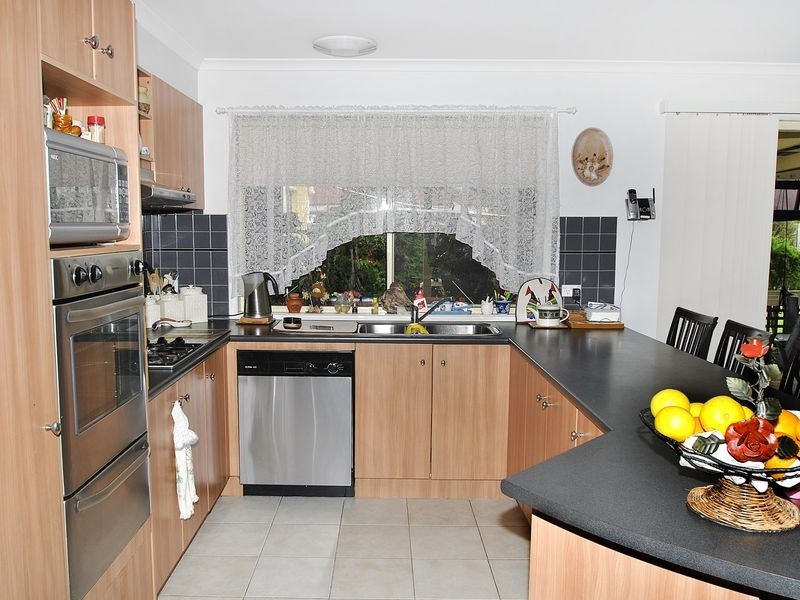 2 Crystal Close, Wallan VIC 3756