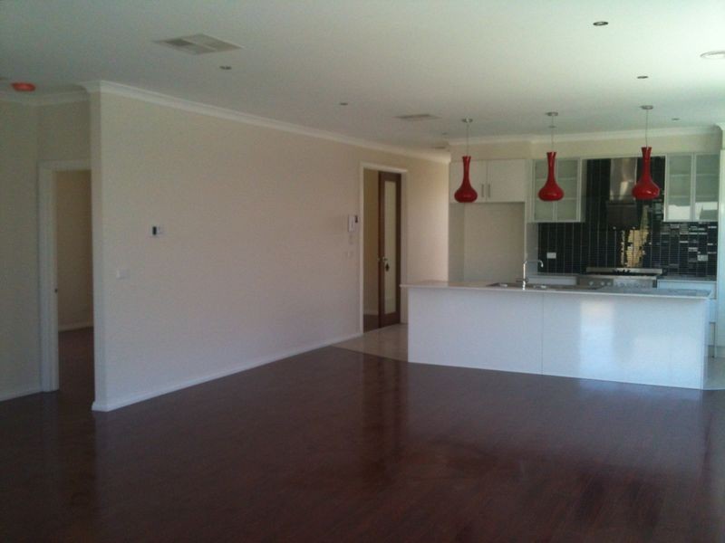 44 Buckland Hill Drive, Wallan VIC 3756