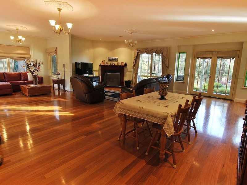 2 Randall Crescent, Wallan VIC 3756