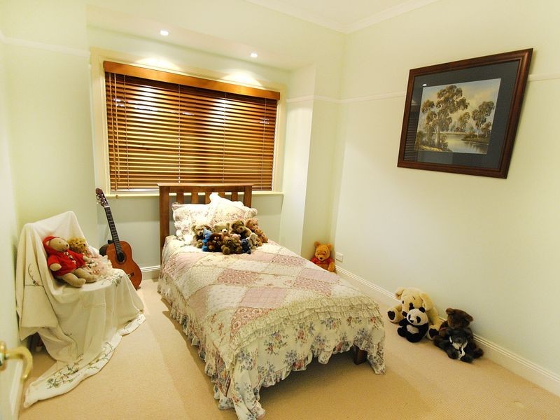 2 Randall Crescent, Wallan VIC 3756