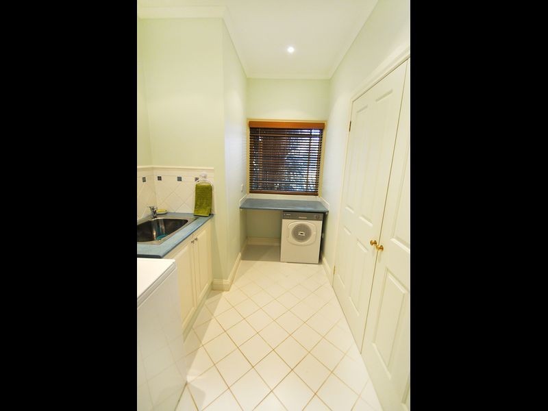 2 Randall Crescent, Wallan VIC 3756