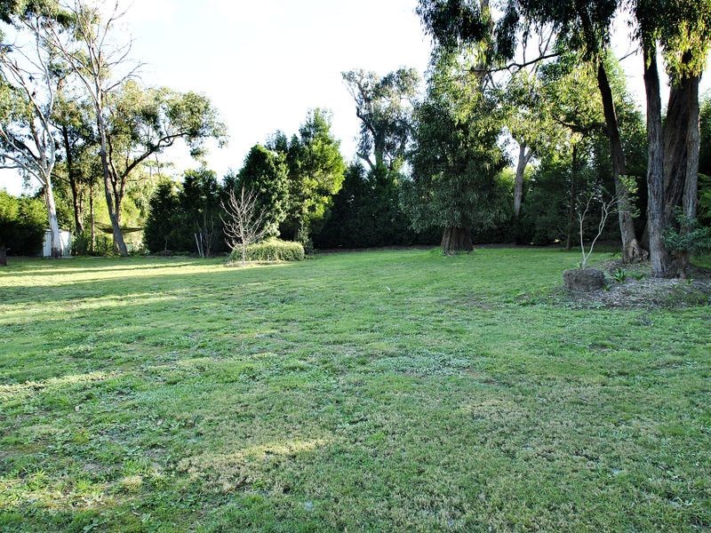 2 Randall Crescent, Wallan VIC 3756