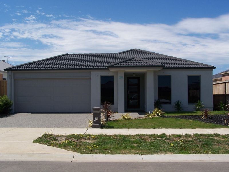 13 Woronora Way, Wallan VIC 3756