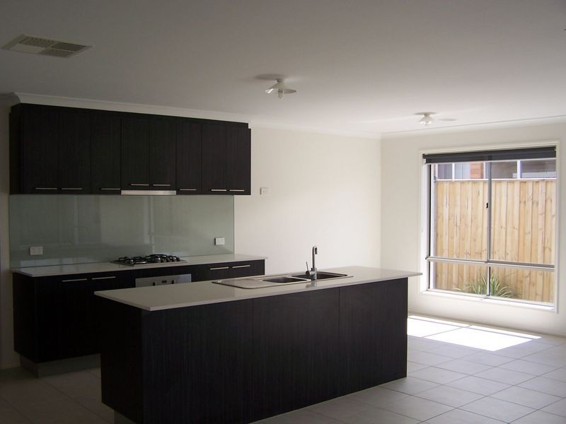 13 Woronora Way, Wallan VIC 3756