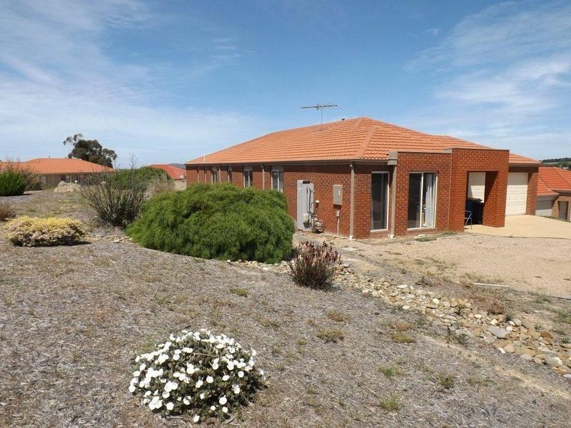 97 Valley Drive, Hidden Valley VIC 3756