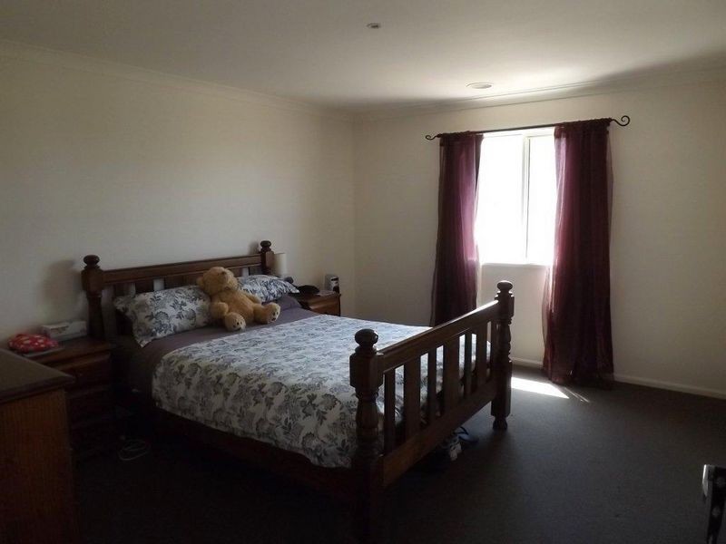 97 Valley Drive, Hidden Valley VIC 3756