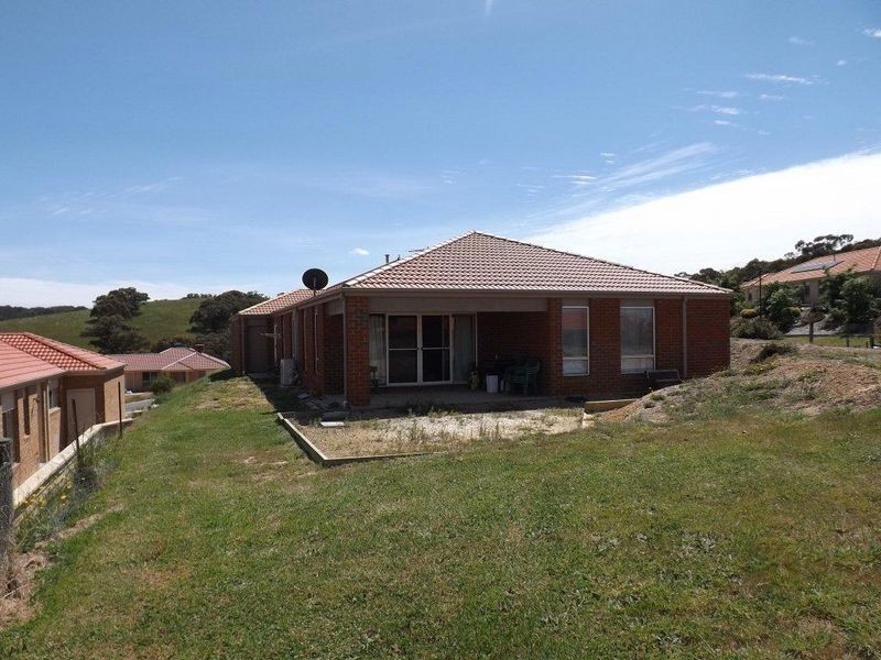 97 Valley Drive, Hidden Valley VIC 3756