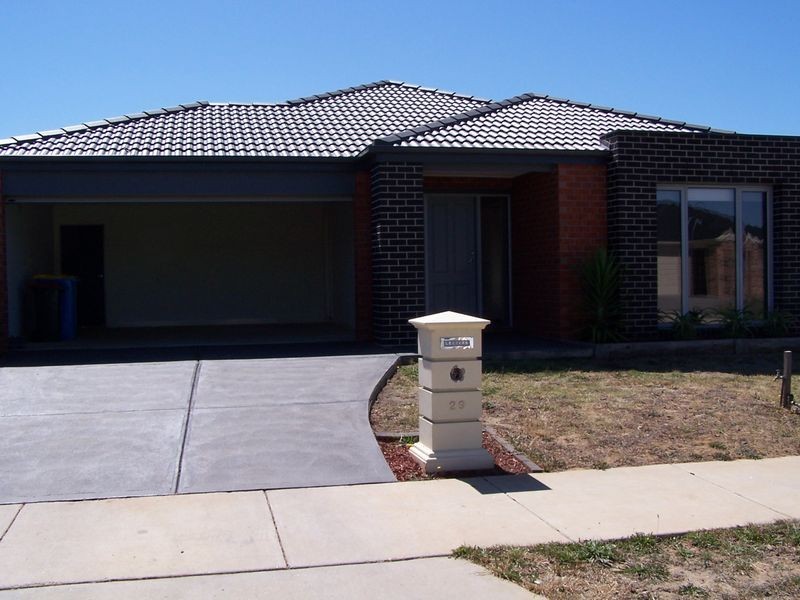 29 Lauricella Drive, Wallan VIC 3756