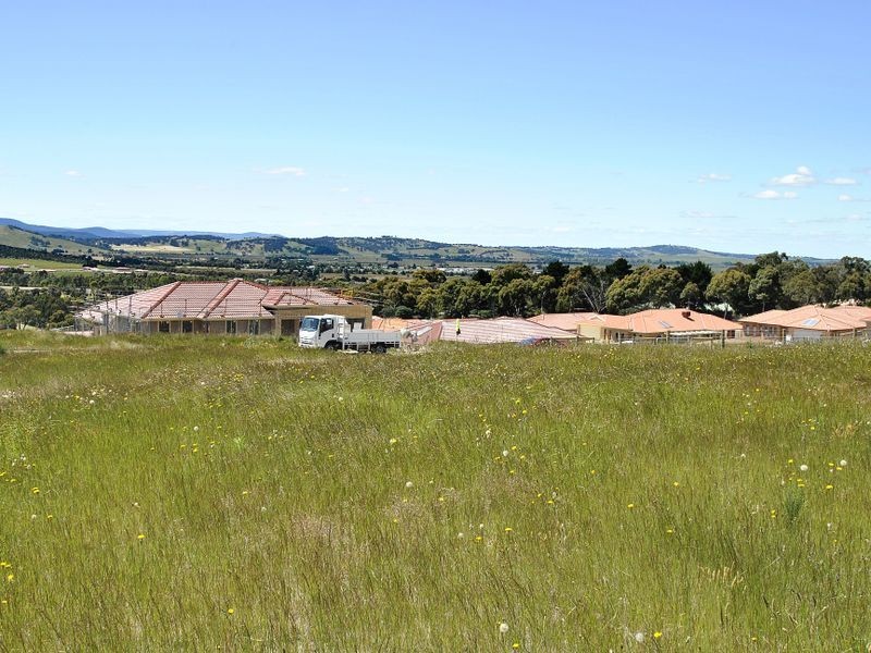 2 Cortona Close, Hidden Valley VIC 3756