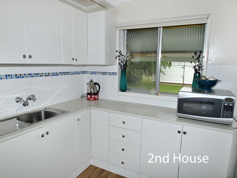 32-34 Burgess Road, Kilmore VIC 3764