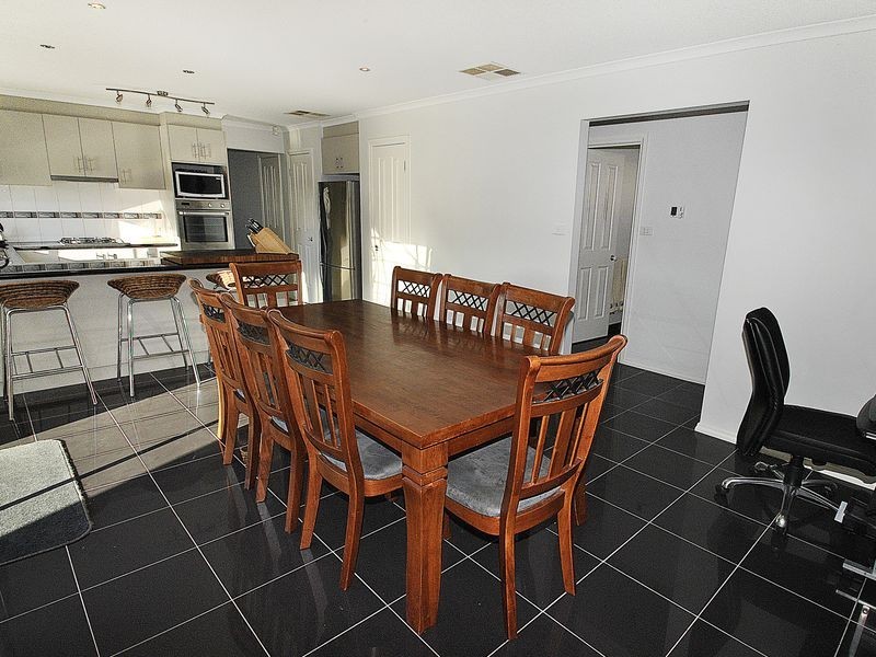 5 Lisa Place, Wallan VIC 3756