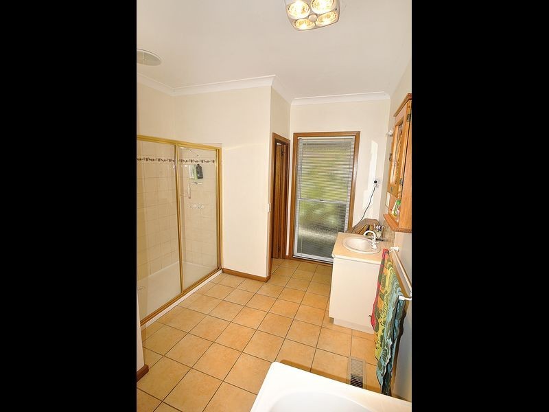 88 North Mountain Road, Wandong VIC 3758