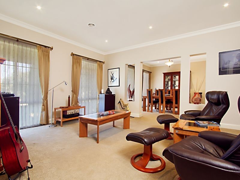 16 Pretty Sally Drive, Wallan VIC 3756