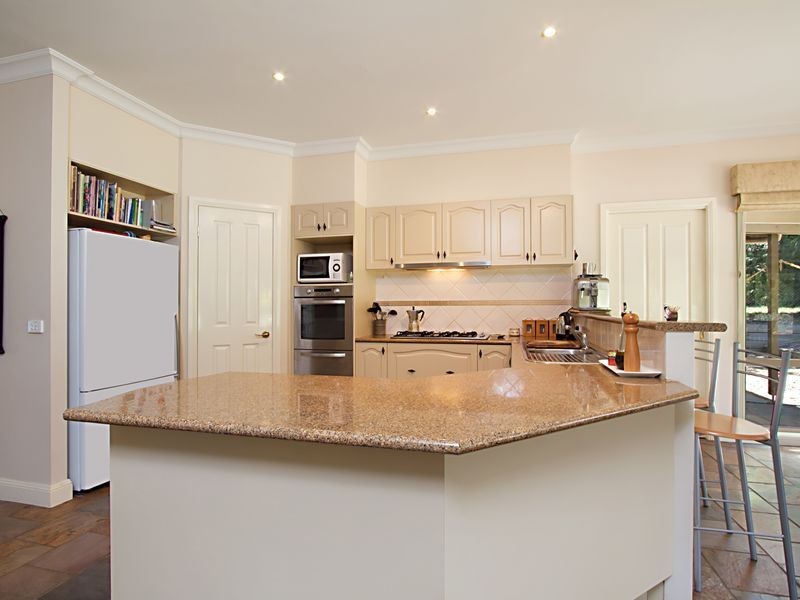 16 Pretty Sally Drive, Wallan VIC 3756