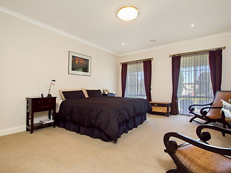 16 Pretty Sally Drive, Wallan VIC 3756