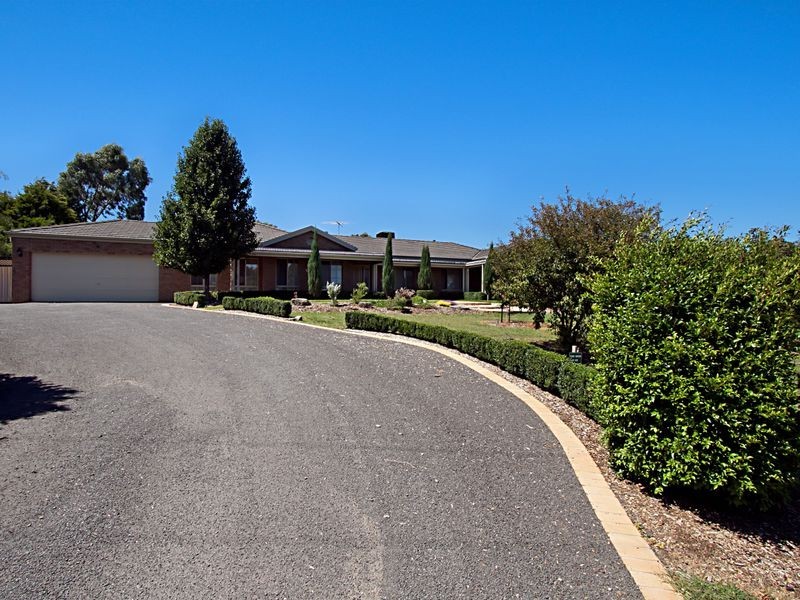 16 Pretty Sally Drive, Wallan VIC 3756