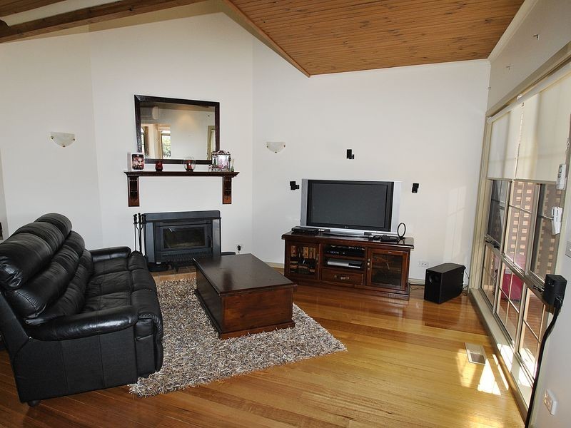 53 Siena Way, Hidden Valley VIC 3756