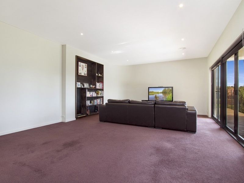 38 St Andrews Close, Hidden Valley VIC 3756