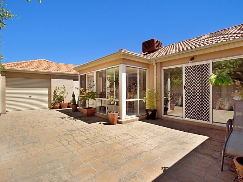 54 St Andrews Close, Hidden Valley VIC 3756