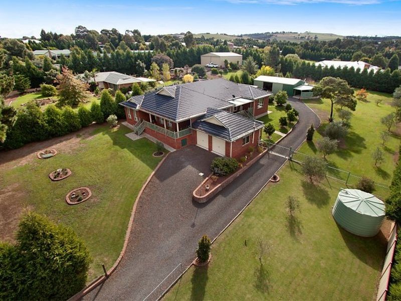 10 Darraweit Road, Wallan VIC 3756