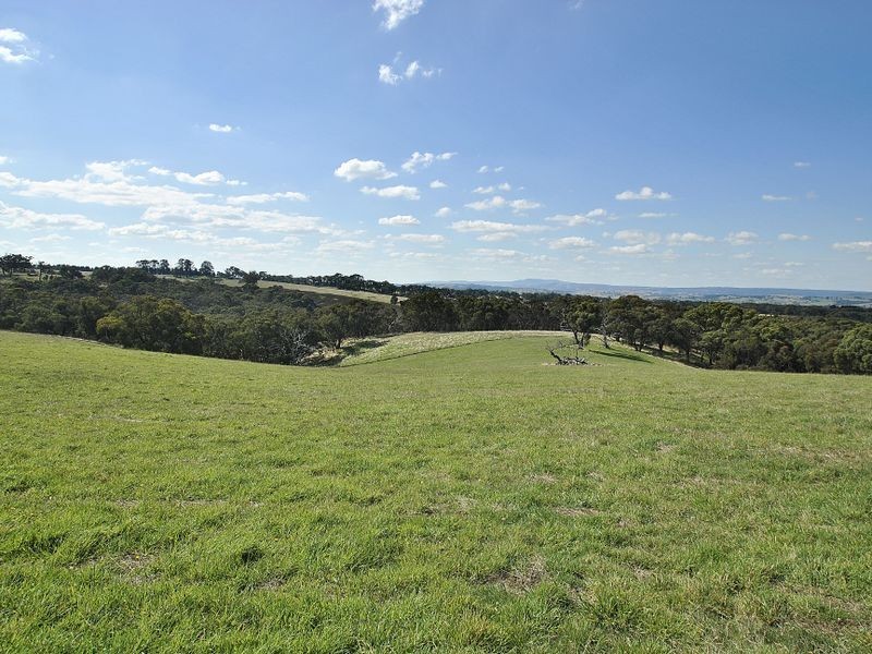 120 Dolomite Rise, Hidden Valley VIC 3756