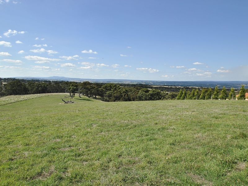 120 Dolomite Rise, Hidden Valley VIC 3756