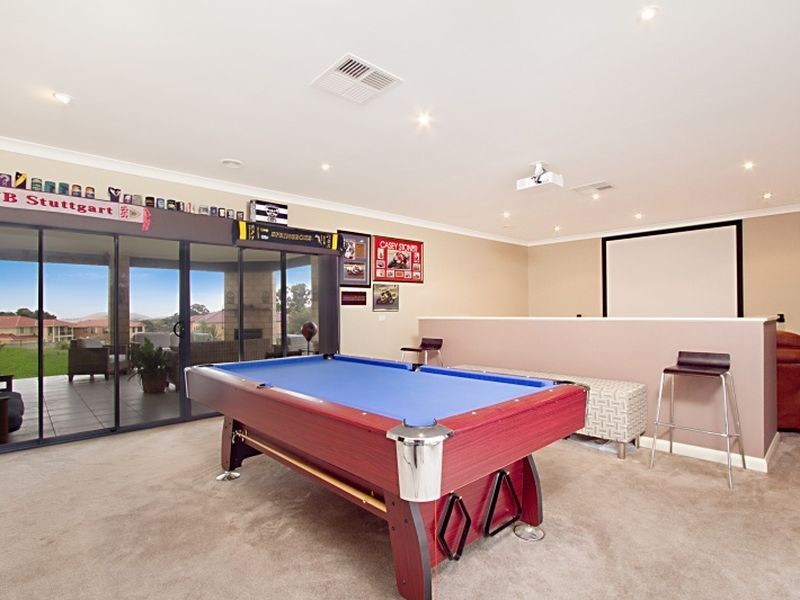 8 Siena Ridge, Hidden Valley VIC 3756