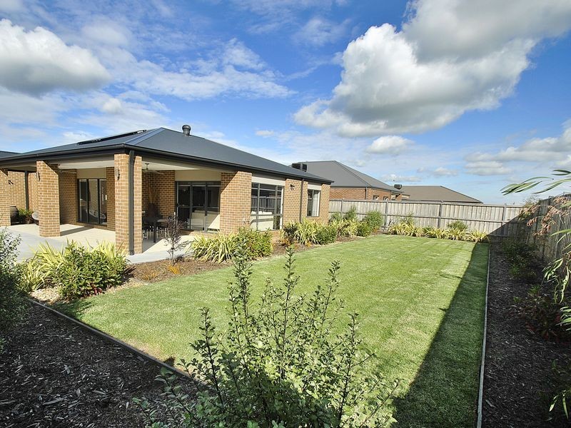 64 Wallara Waters Boulevard, Wallan VIC 3756