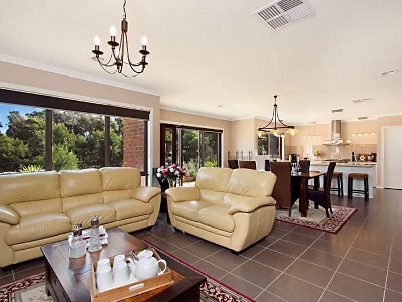 4 Fina Court, Hidden Valley VIC 3756