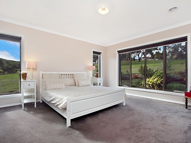 4 Fina Court, Hidden Valley VIC 3756