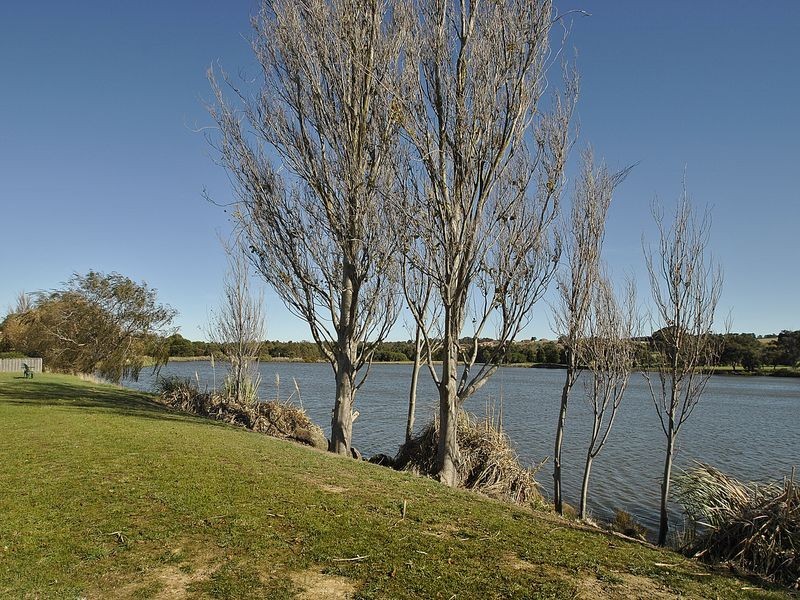 44 Augusta Way, Hidden Valley VIC 3756