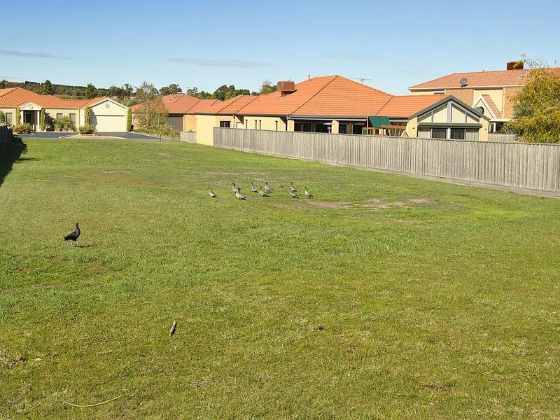 44 Augusta Way, Hidden Valley VIC 3756