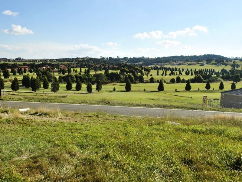 30 Craig Parry Drive, Hidden Valley VIC 3756