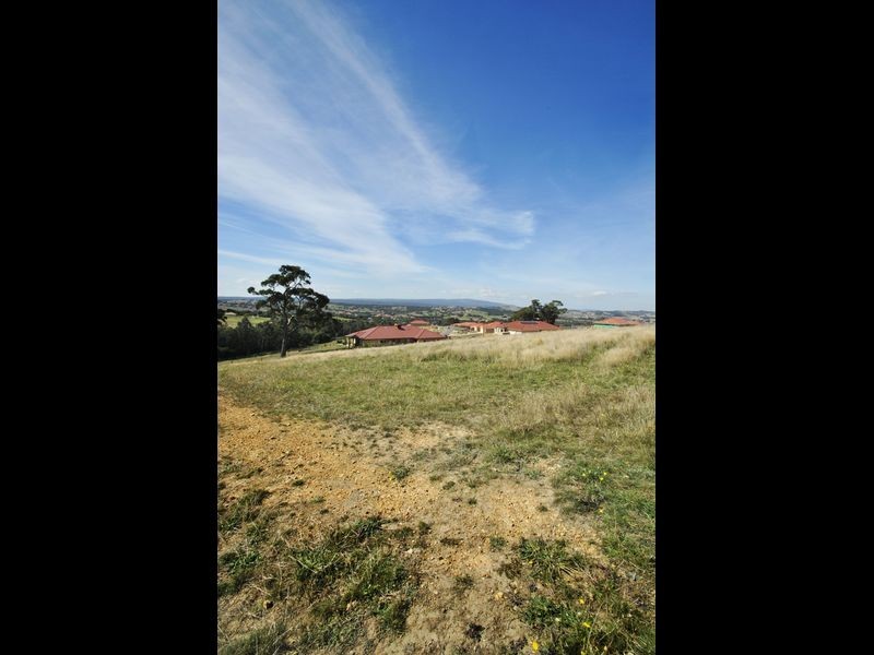 38 Aurina Drive, Hidden Valley VIC 3756