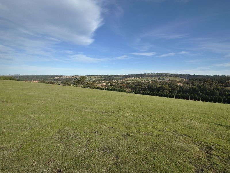 15 Eastern Ridge, Hidden Valley VIC 3756