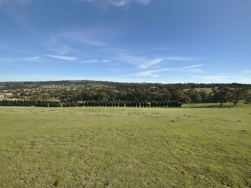 15 Eastern Ridge, Hidden Valley VIC 3756