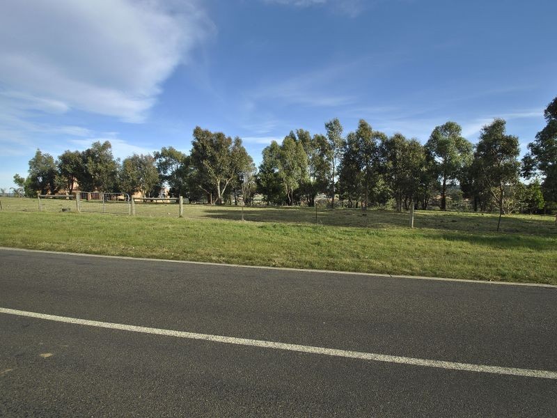 15 Eastern Ridge, Hidden Valley VIC 3756