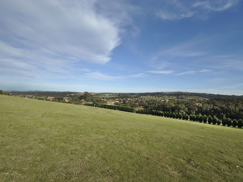 15 Eastern Ridge, Hidden Valley VIC 3756