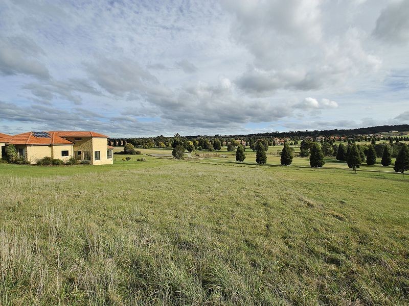 43 Craig Parry Drive, Hidden Valley VIC 3756