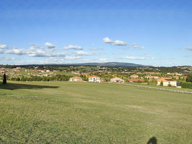 55 Siena Way, Hidden Valley VIC 3756