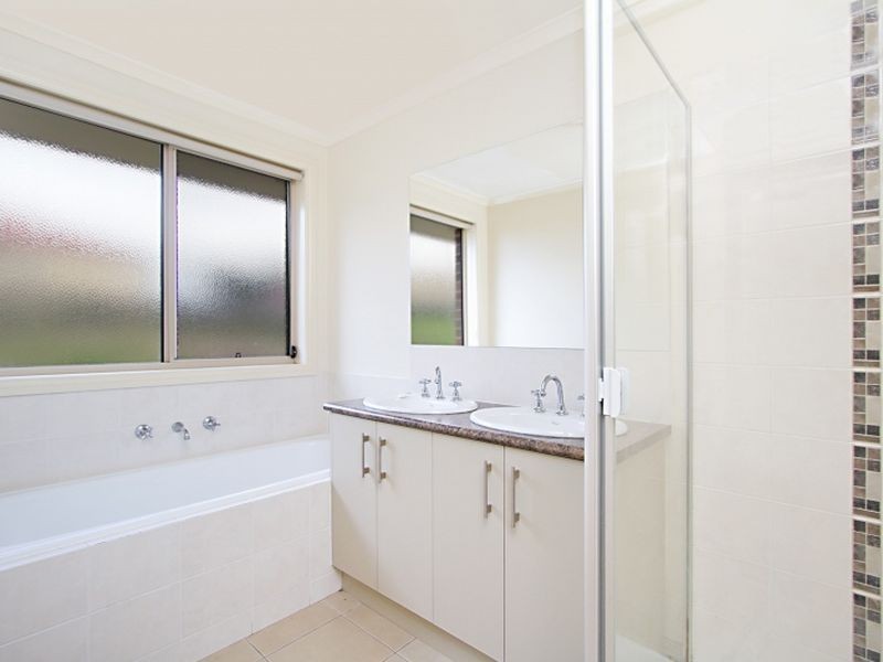22 Craig Parry Drive, Hidden Valley VIC 3756